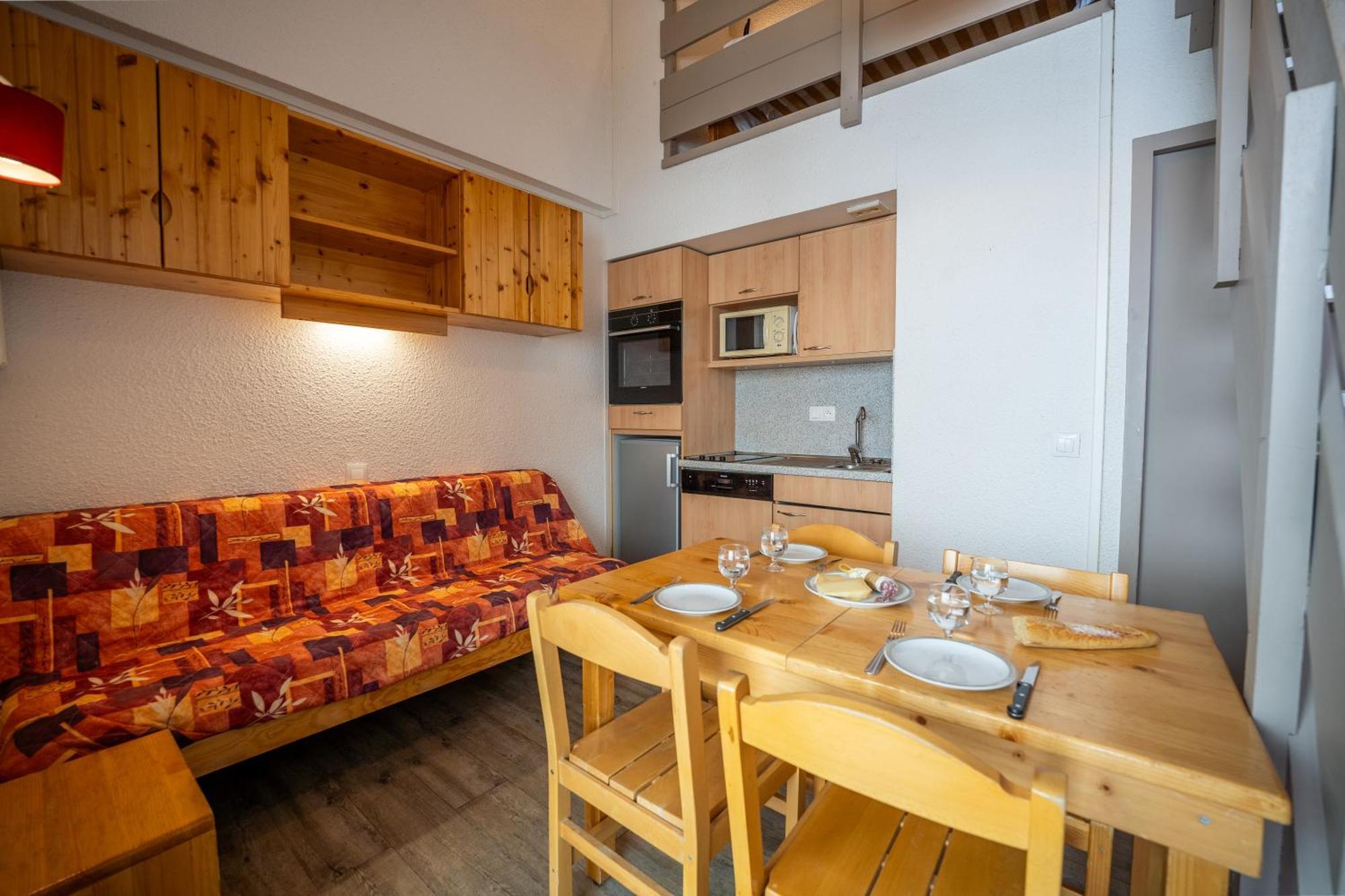 Azureva Les Menuires Aparthotel Сен-Мартен-дьо-Белвил Екстериор снимка