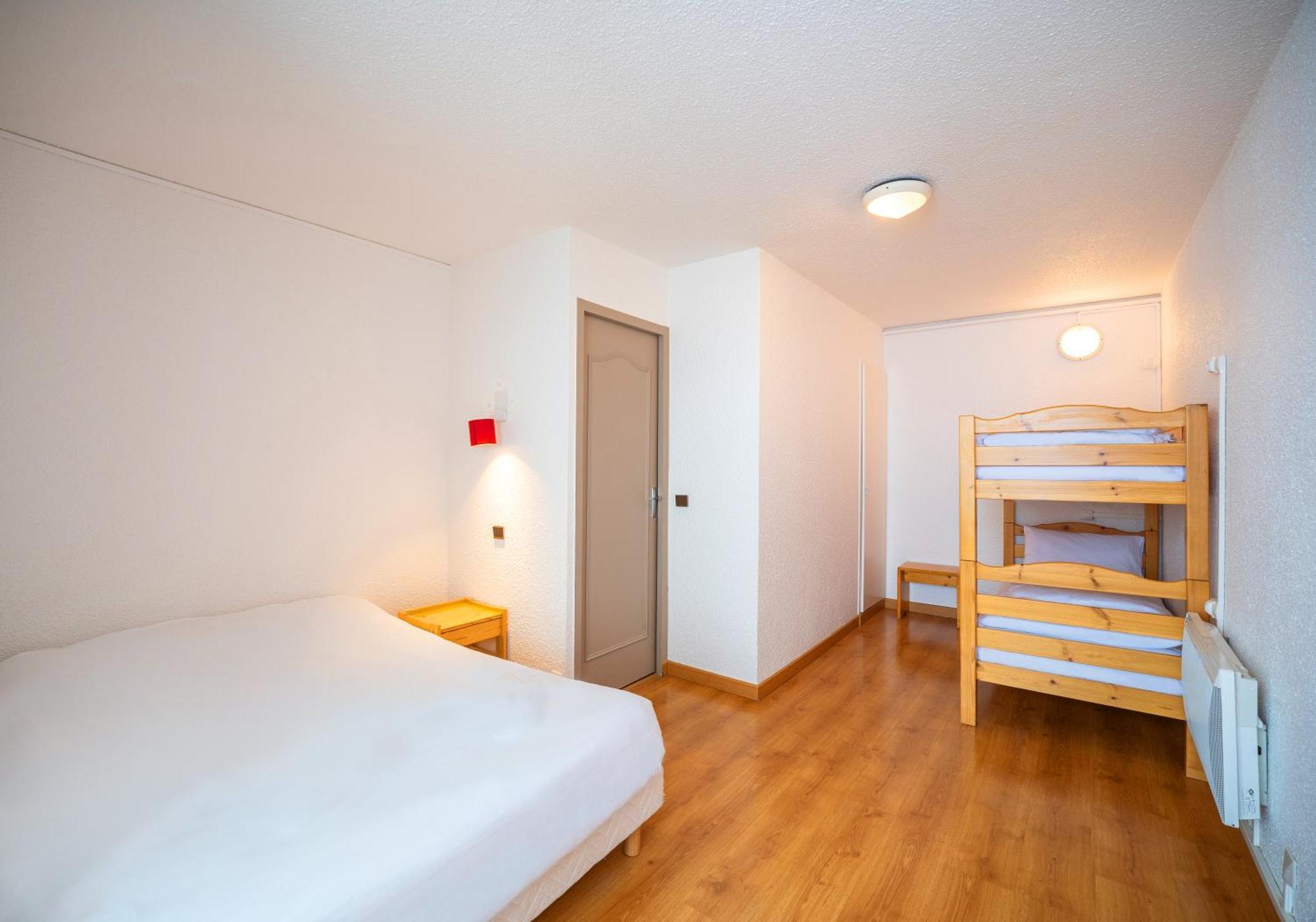 Azureva Les Menuires Aparthotel Сен-Мартен-дьо-Белвил Екстериор снимка