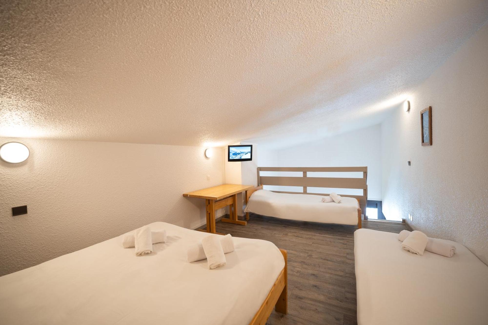 Azureva Les Menuires Aparthotel Сен-Мартен-дьо-Белвил Екстериор снимка